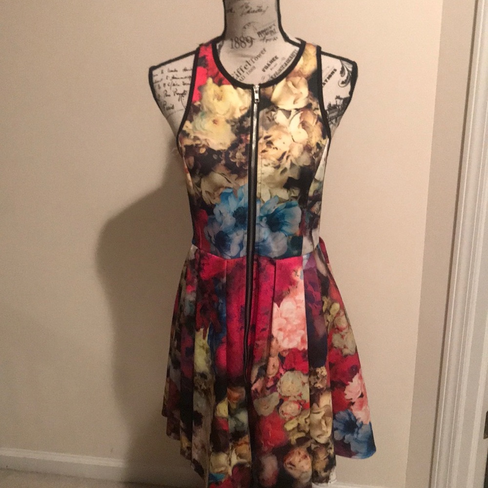 Romeo and Juliet Couture Floral Dress
